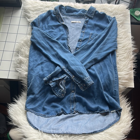 Pull & Bear oversized jean shirt! - Picture 2 of 5